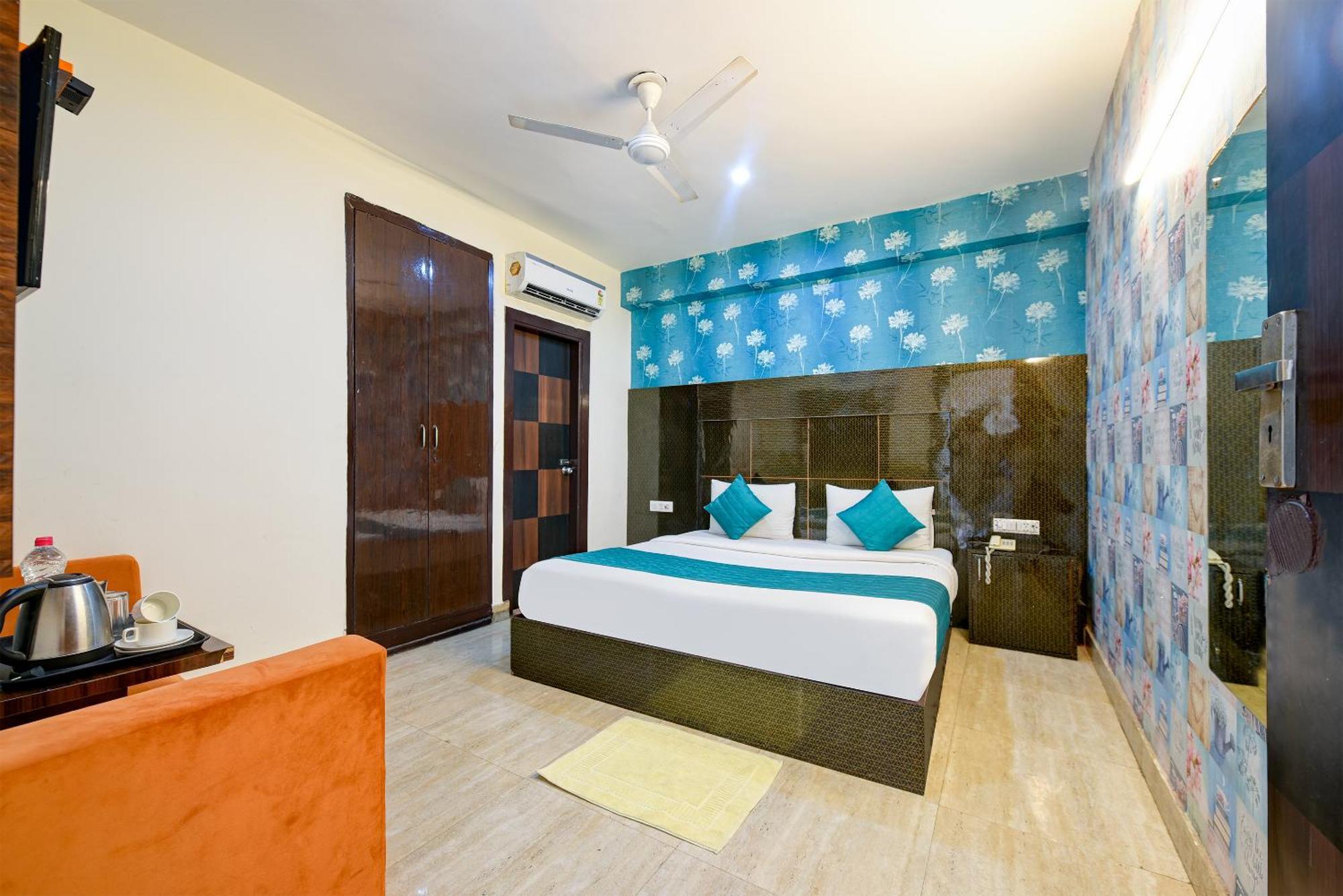 Transit Stay At Delhi Airport Нью-Дели Экстерьер фото