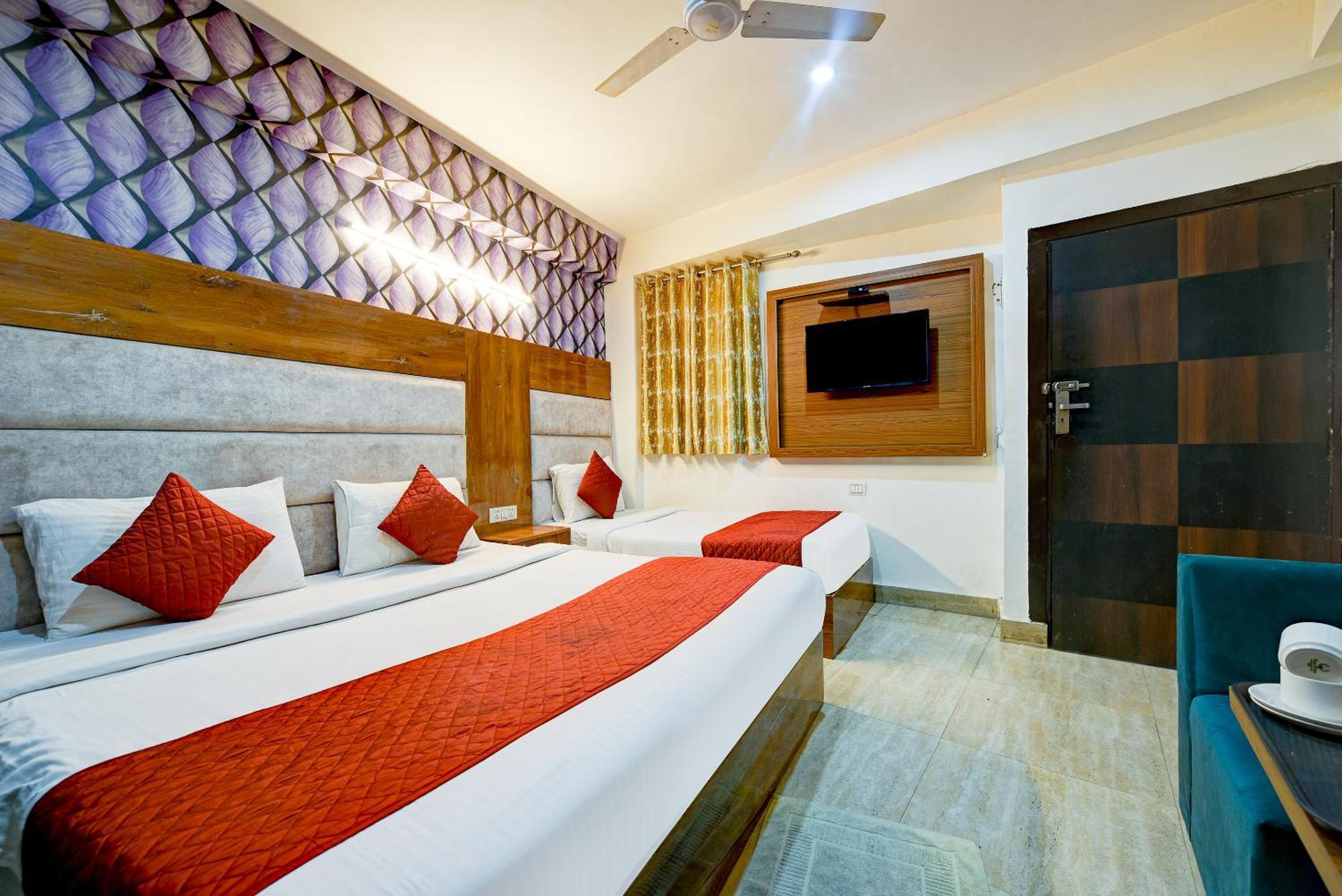Transit Stay At Delhi Airport Нью-Дели Экстерьер фото